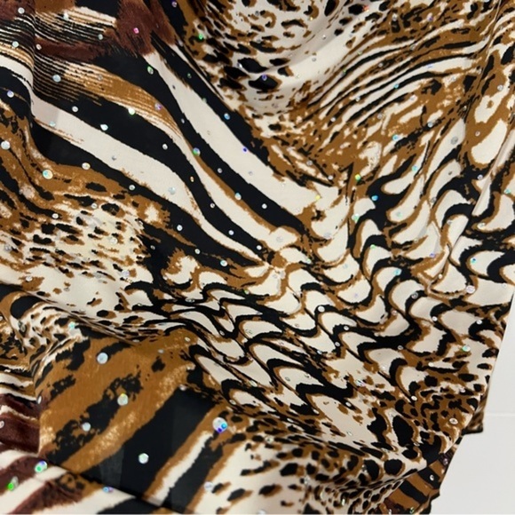 Sleeveless Brittany Black sequin top - Picture 8 of 8